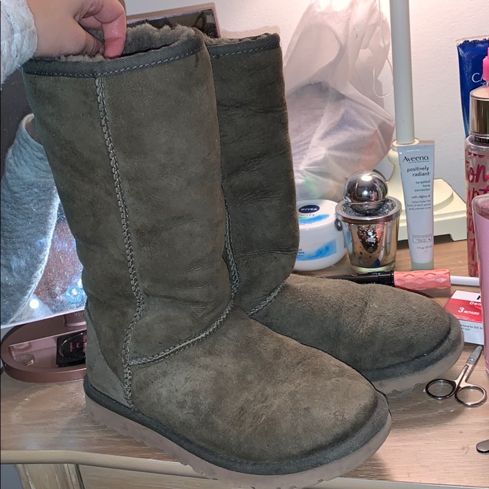 Tall green UGG size 5